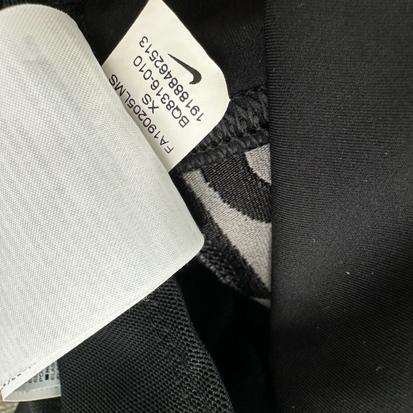 Nike Pro tank - Picture 5 of 6